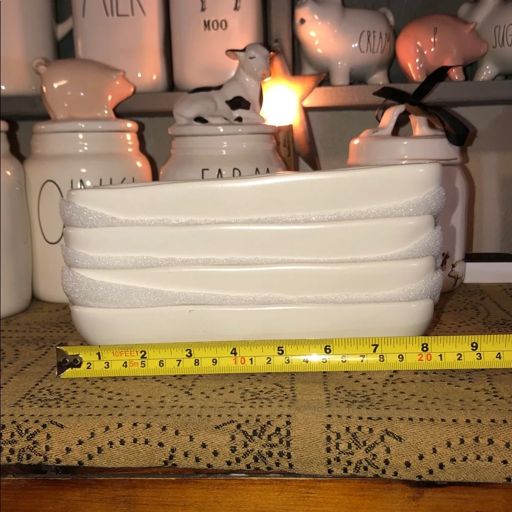 Rae Dunn AW, SHUCKS/A-MAIZE-ING/CORNY/CORNIVORE Set of 4 Corn Dishes